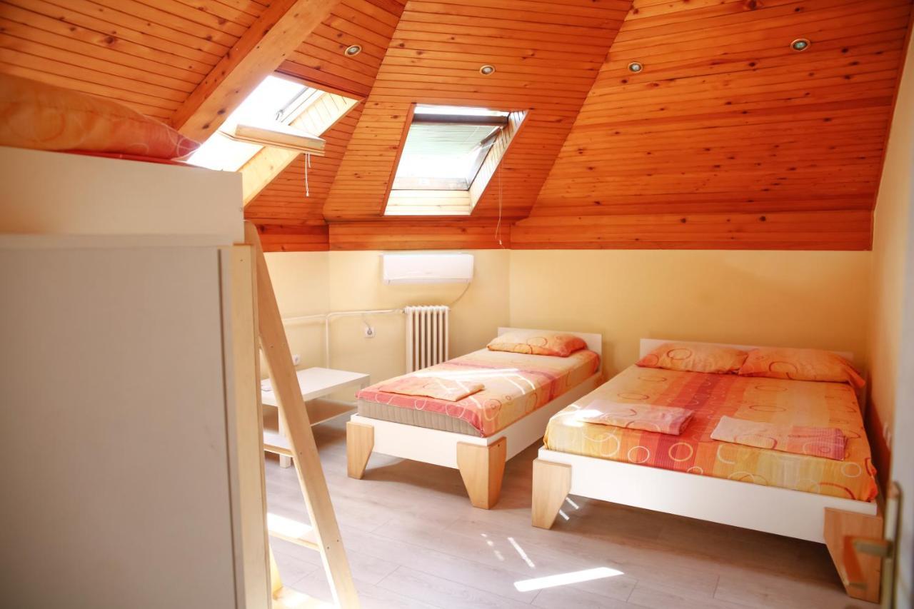 City Hostel Újvidék Kültér fotó